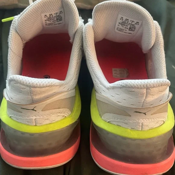 white low trainers running atheltic shoes outdoor puma footwear y2k sneakers - Picture 8 of 10